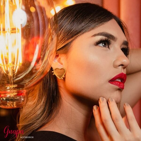 Aretes Corazón Bronce con baño de Oro