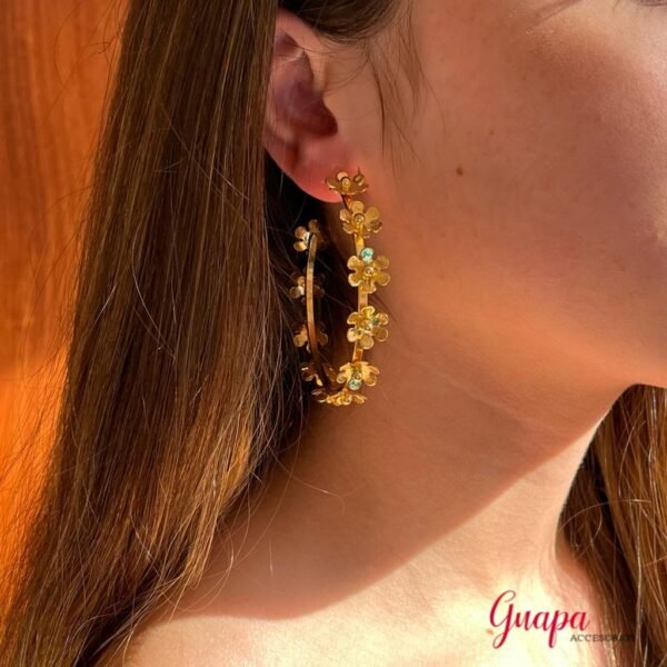 Argollas Flores Bronce con baño de Oro