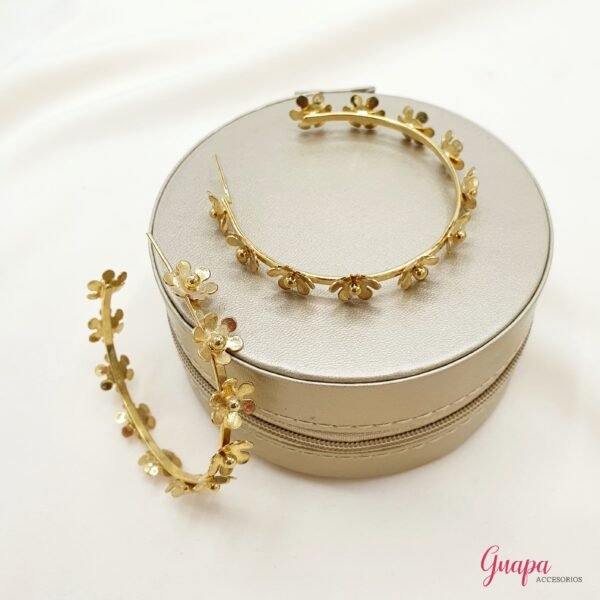 Argollas Flores Bronce con baño de Oro