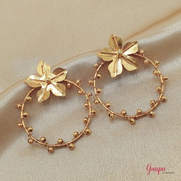 Aretes Flor Bronce con baño de Oro