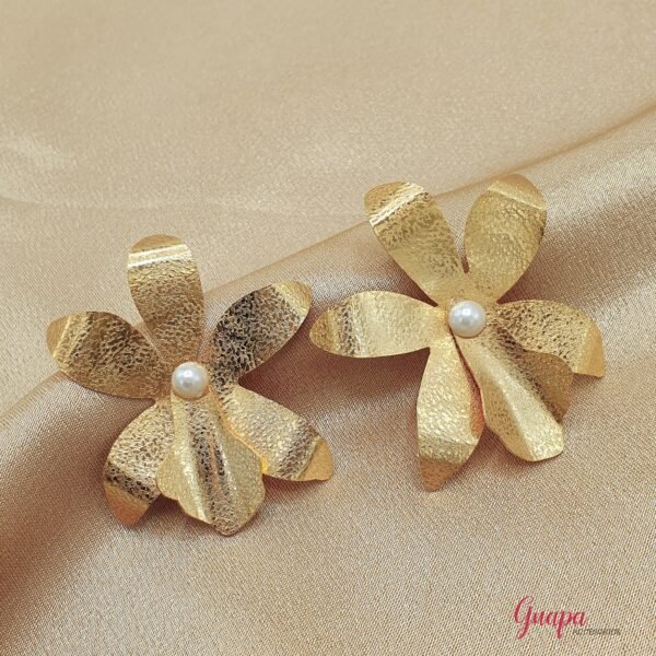 Aretes Flor Bronce con baño de Oro
