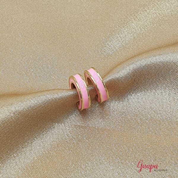 Earcuffs