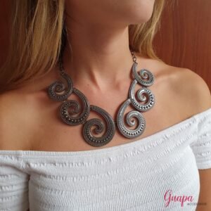 Collar Metálico Plateado