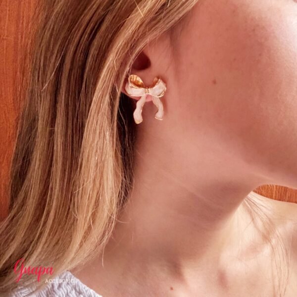 Aretes Lazo