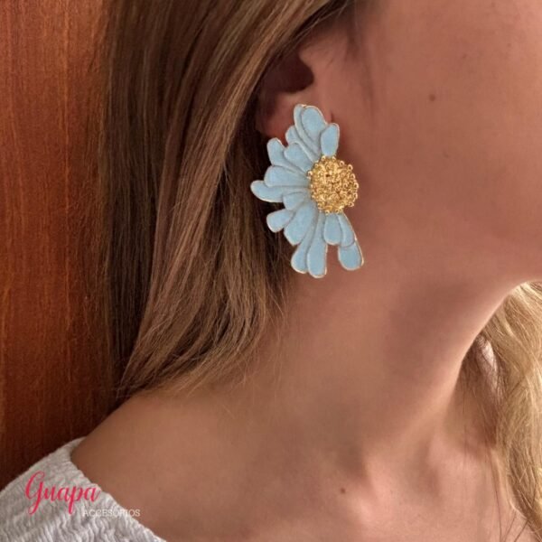 Aretes Media Flor
