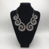 Collar Metálico Plateado