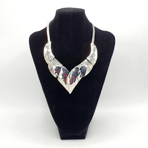 Collar Metálico Plateado