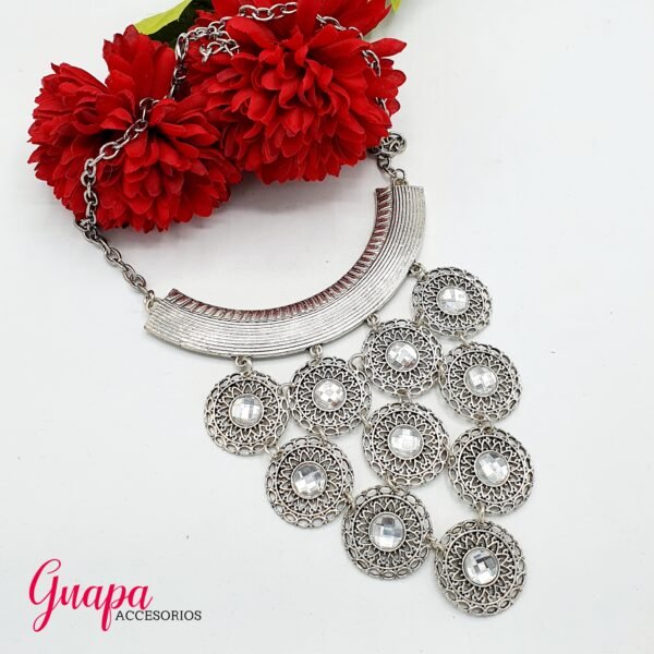 Collar Metálico Plateado