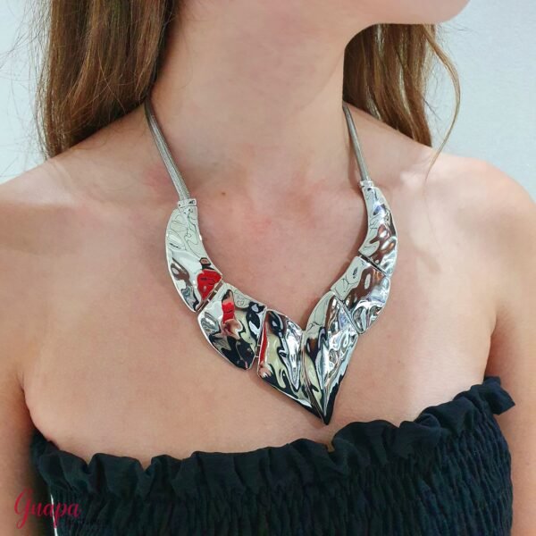 Collar Metálico Plateado