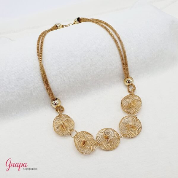 Collar Metálico Dorado
