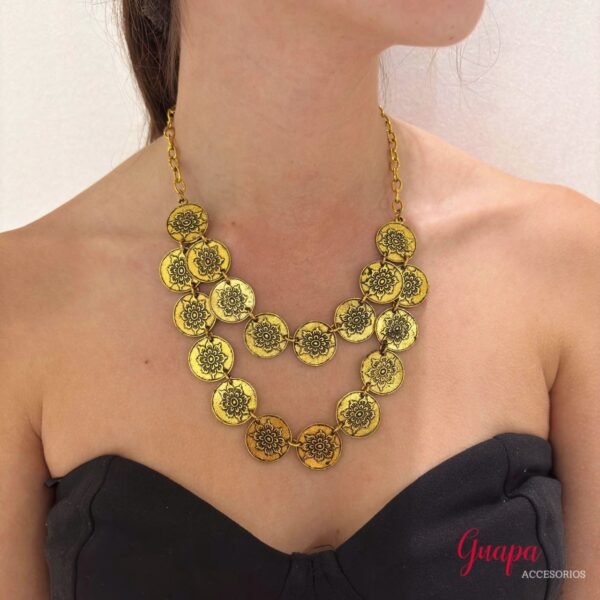 Collar Metálico
