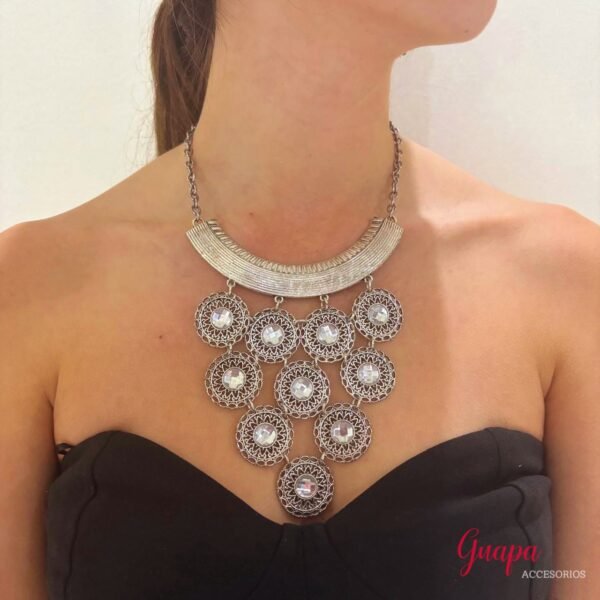 Collar Metálico Plateado