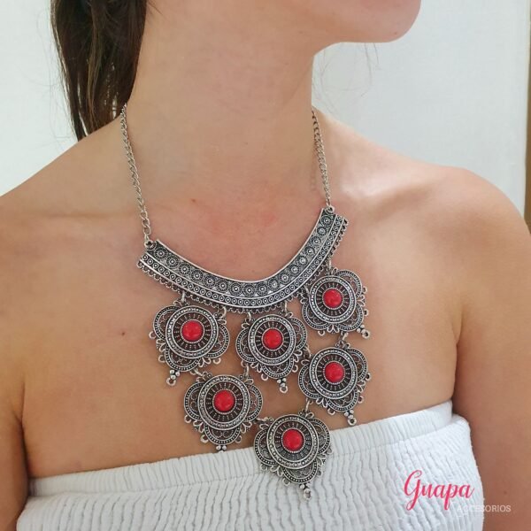Collar Metálico Plateado