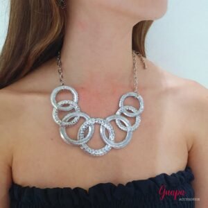 Collar Metálico Plateado