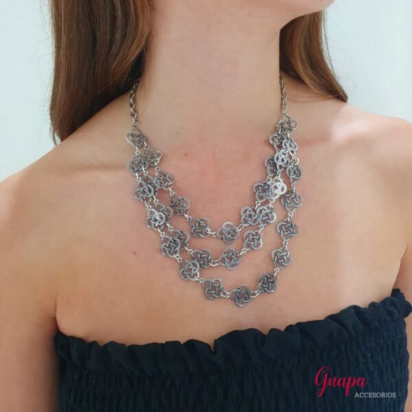 Collar Metálico Plateado