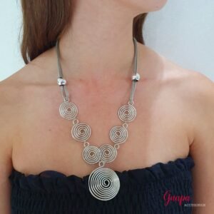 Collar Metálico Plateado
