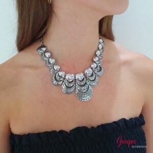 Collar Metálico Plateado Envejecido