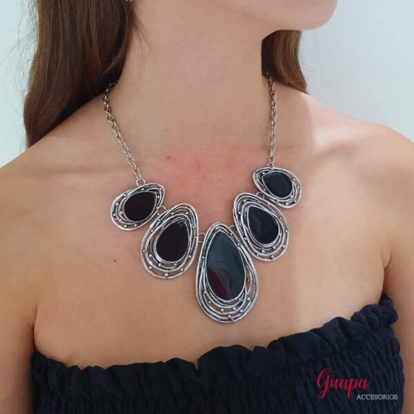 Collar Metálico Plateado