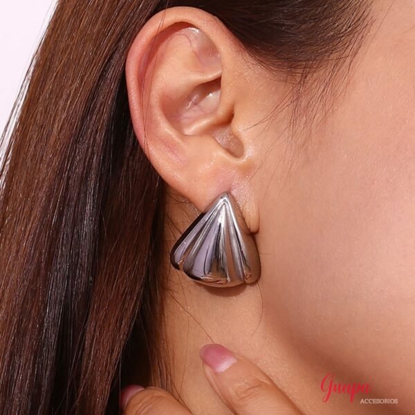 Photo_1760543578563 Aretes Acero Triángulo