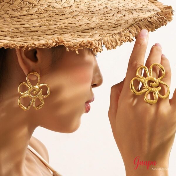 Photo_1760466930845 Juego Acero Flor Aretes & Anillo