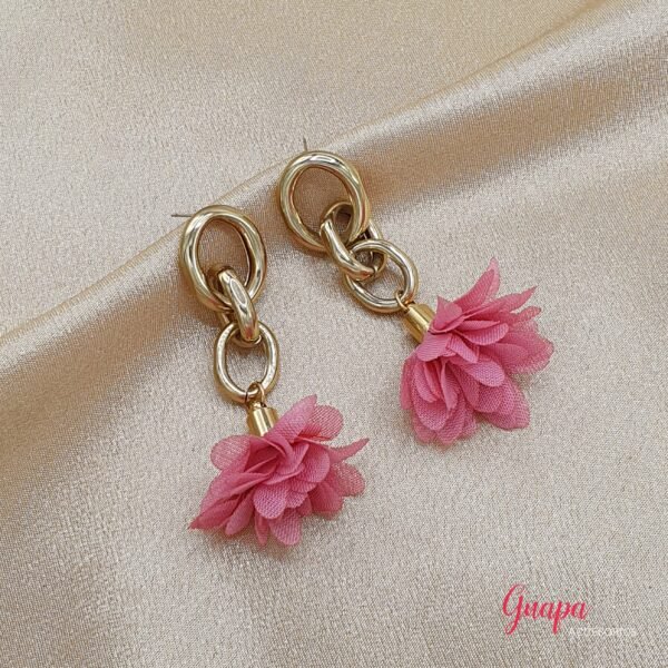 Photo_1764781411652 Aretes Cadena & Flor