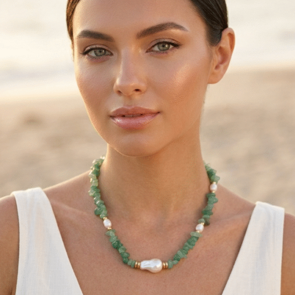 Collar Goldfilled, Piedra Cortada & Perlas de Río