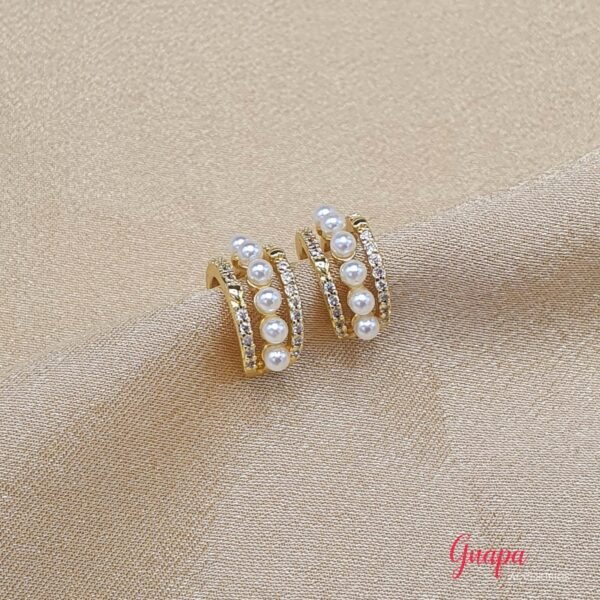 Earcuff Goldfilled & Perlitas